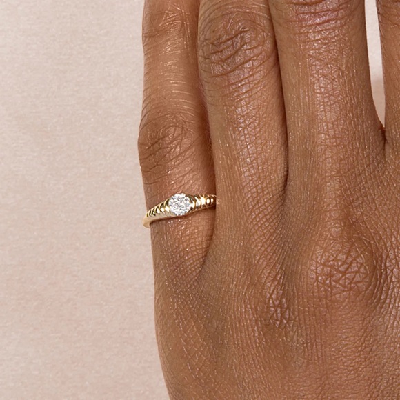 Stone and Strand 10K Solid yellow gold Pave Coin Pinky Signet Size 3 - Picture 4 of 15